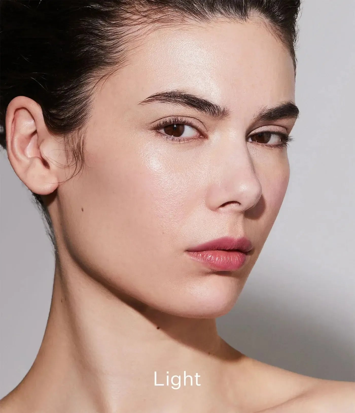 Aleph - Smoothing Skin Tint / SPF 20 - 30ml - The Bare Theory