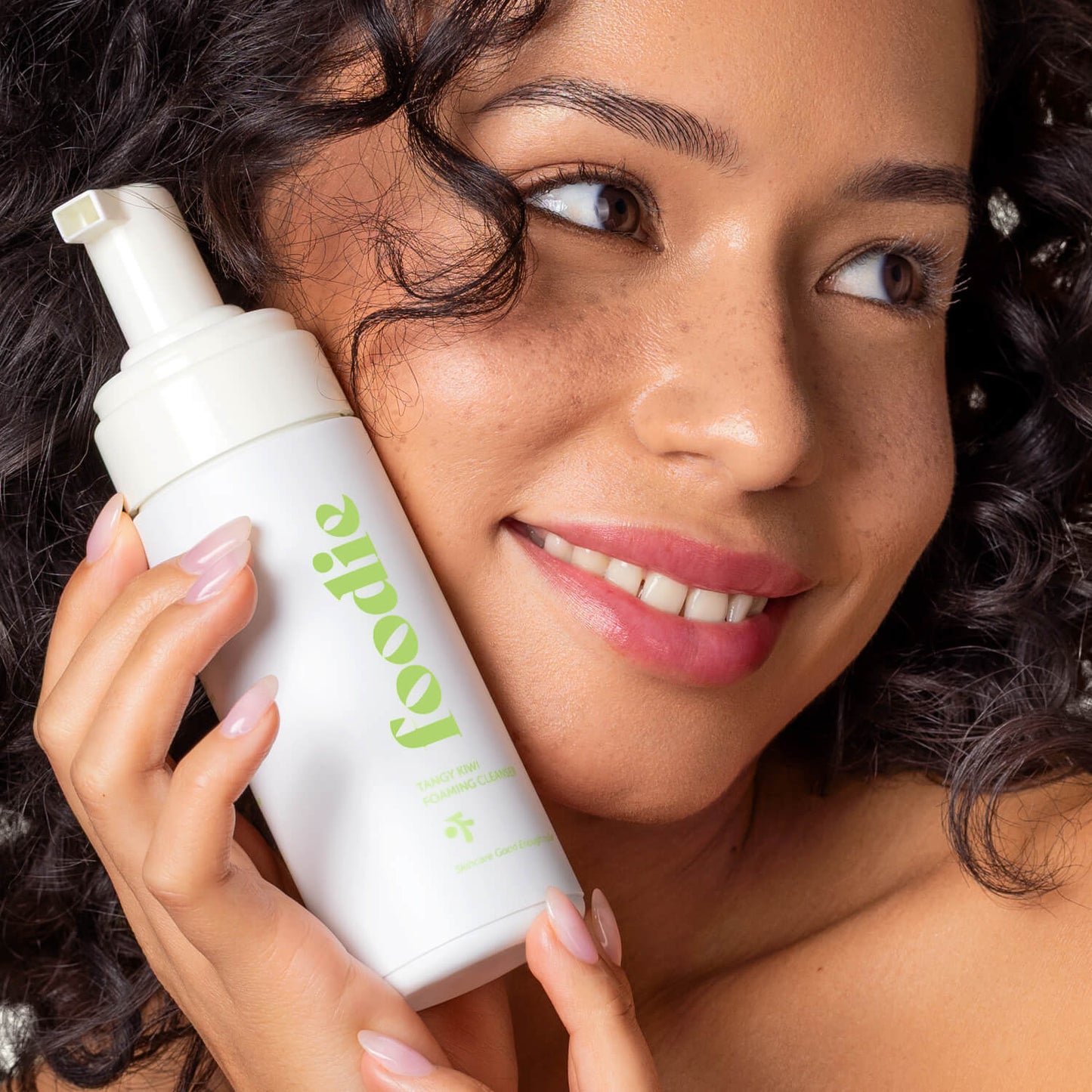 Foodie - Tangy Kiwi Foaming Facial Cleanser - The Bare Theory