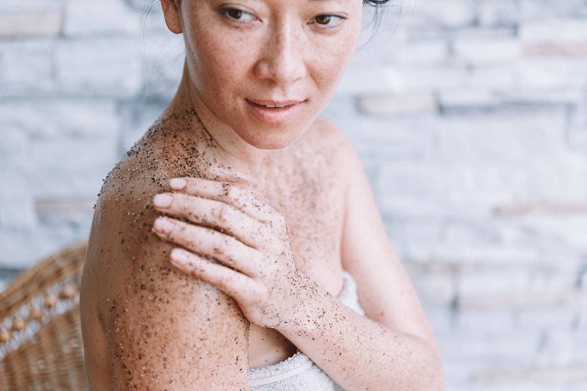 Hanako - Wattle Seed Scrub-Travel Deluxe Size - The Bare Theory