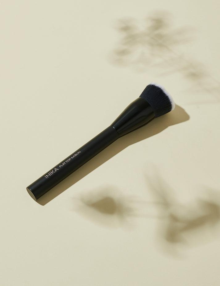INIKA - Flat Top Kabuki Brush - The Bare Theory