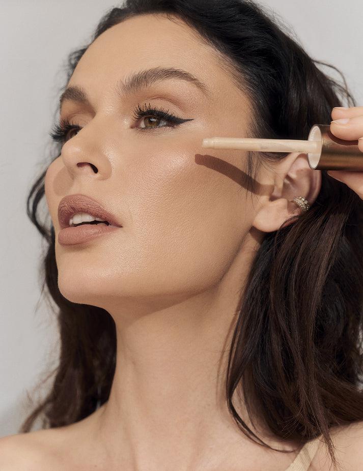 INIKA - Organic Radiant Glow Veil - The Bare Theory