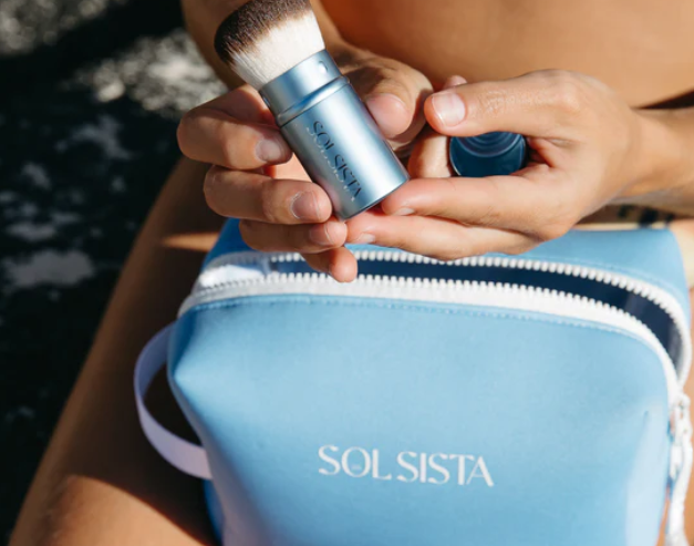 SOL SISTA - Retractable Kabuki Makeup Brush - The Bare Theory
