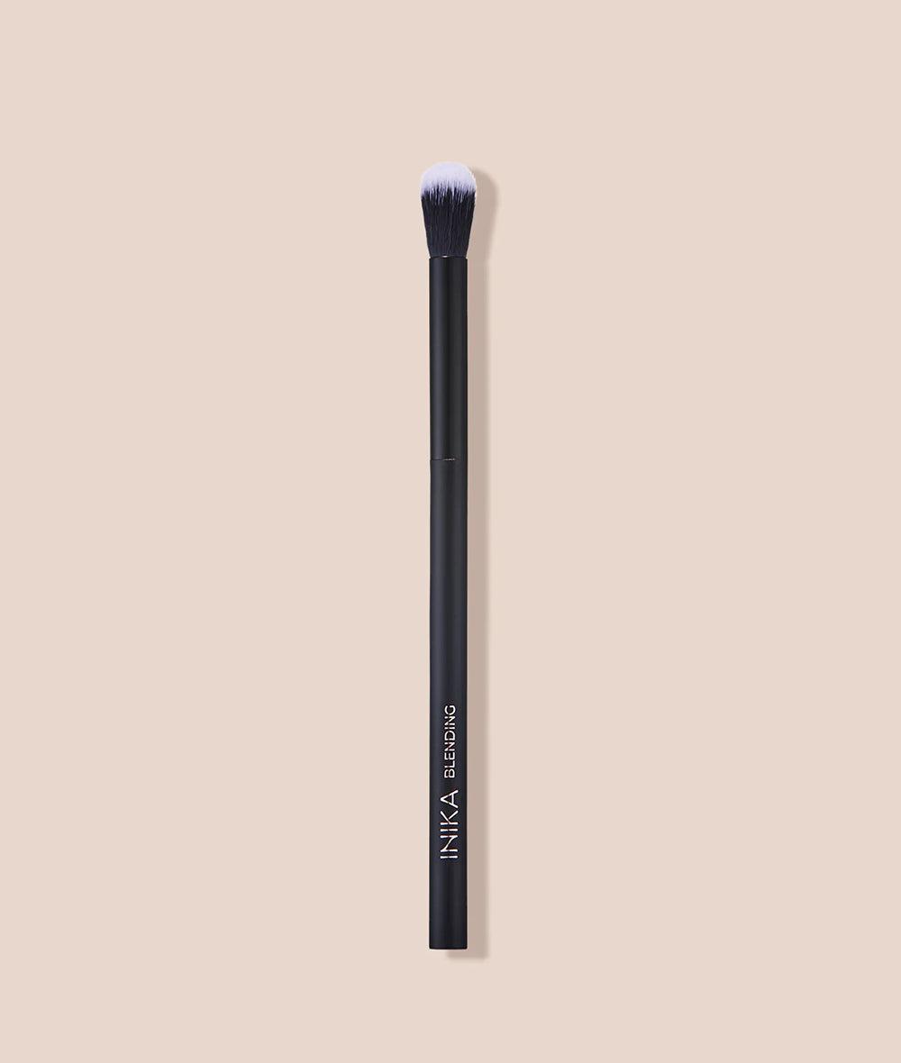 INIKA - Blending Brush - The Bare Theory